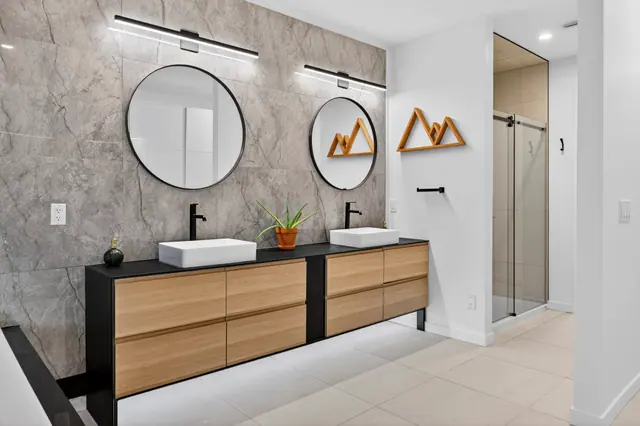 Ensuite, modern lake-view home in Lake Country, BC. Real estate photography by Pixel Pro Productions.