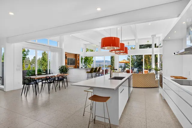 Open concept, mid-century modern home in West Kelowna, BC. Real estate photography by Pixel Pro Productions.